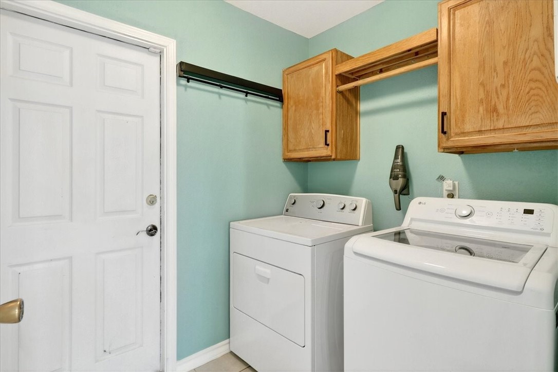 2705 Victoria Park Dr Property Photo 14