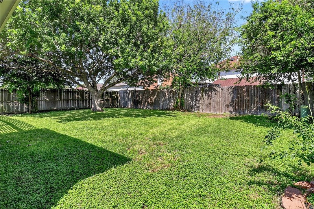 2705 Victoria Park Dr Property Photo 33