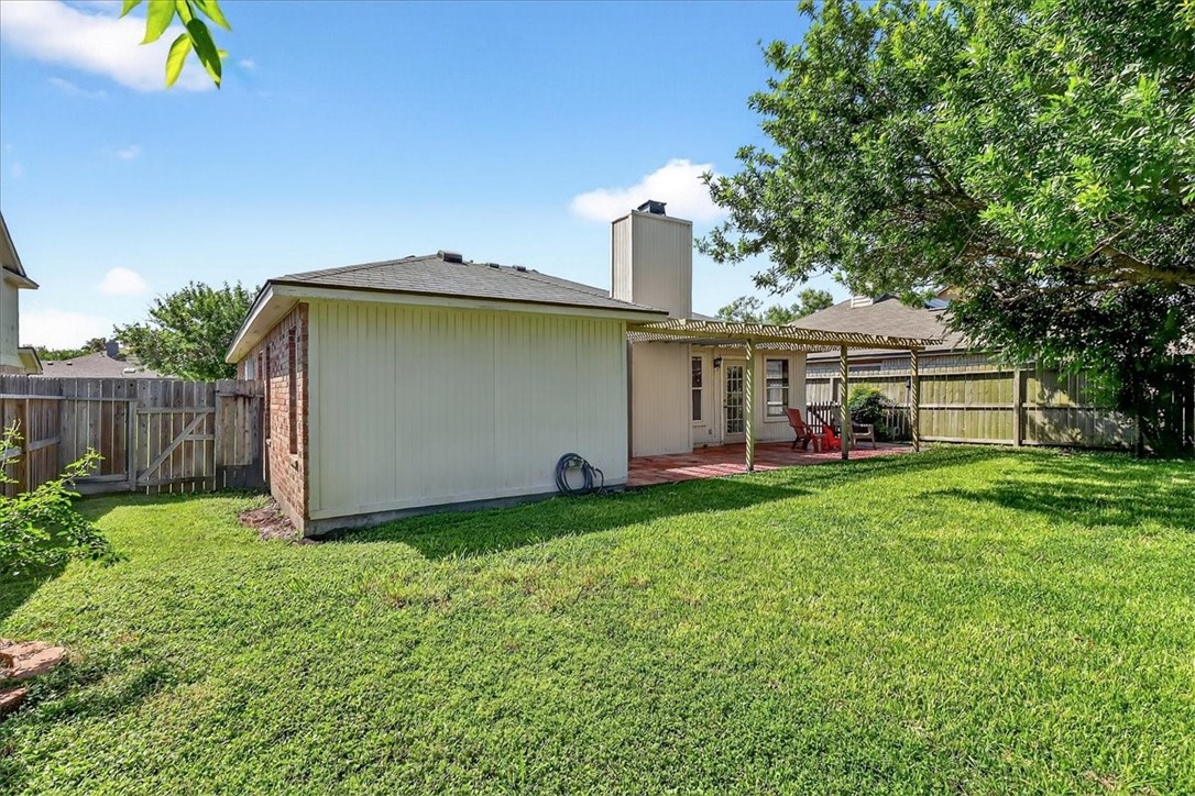 2705 Victoria Park Dr Property Photo 34