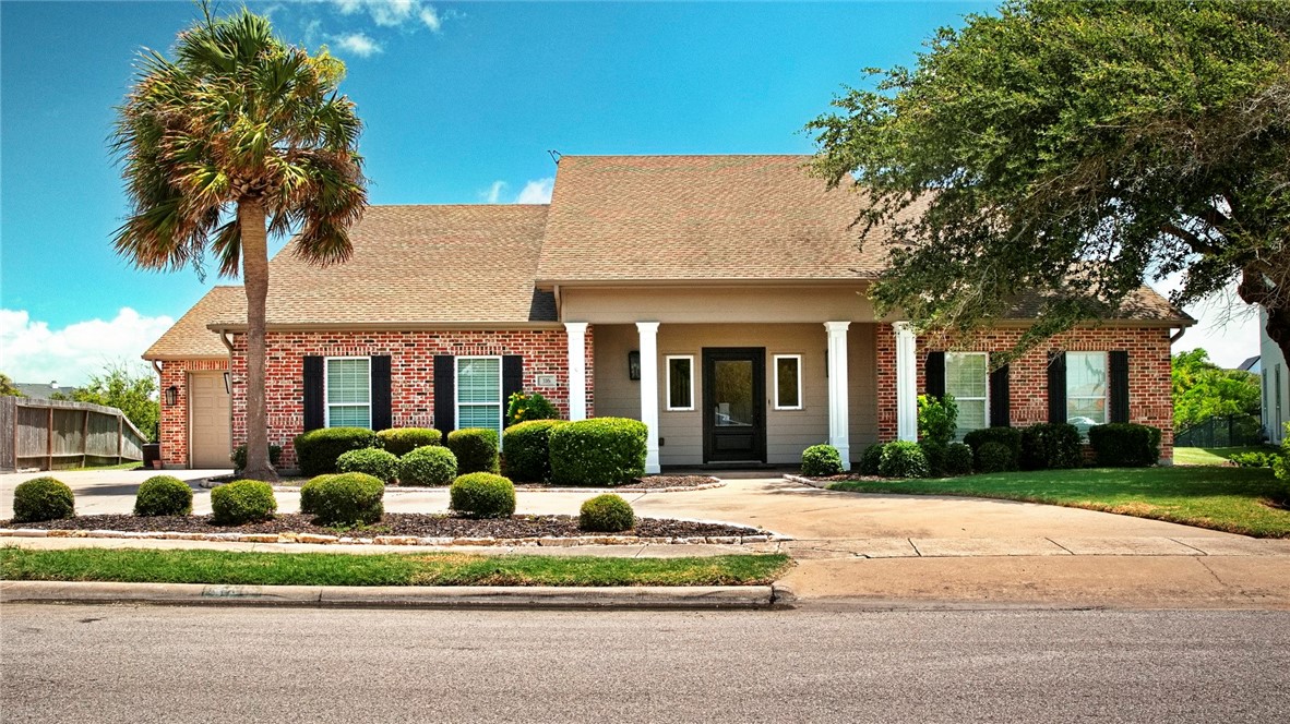 316 Pebble Beach Dr Property Photo 1