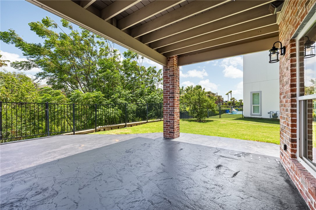 316 Pebble Beach Dr Property Photo 33