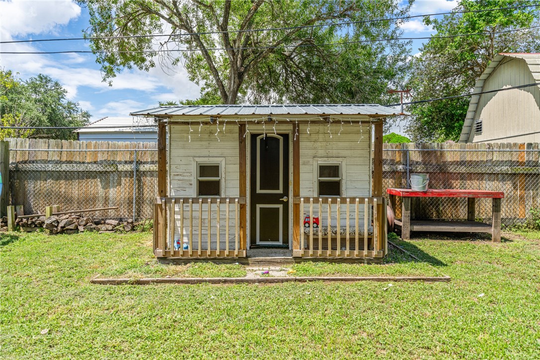 10637 Westwood Dr Property Photo 31