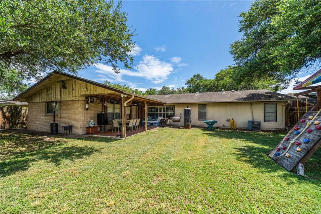 10637 Westwood Dr Property Photo 33
