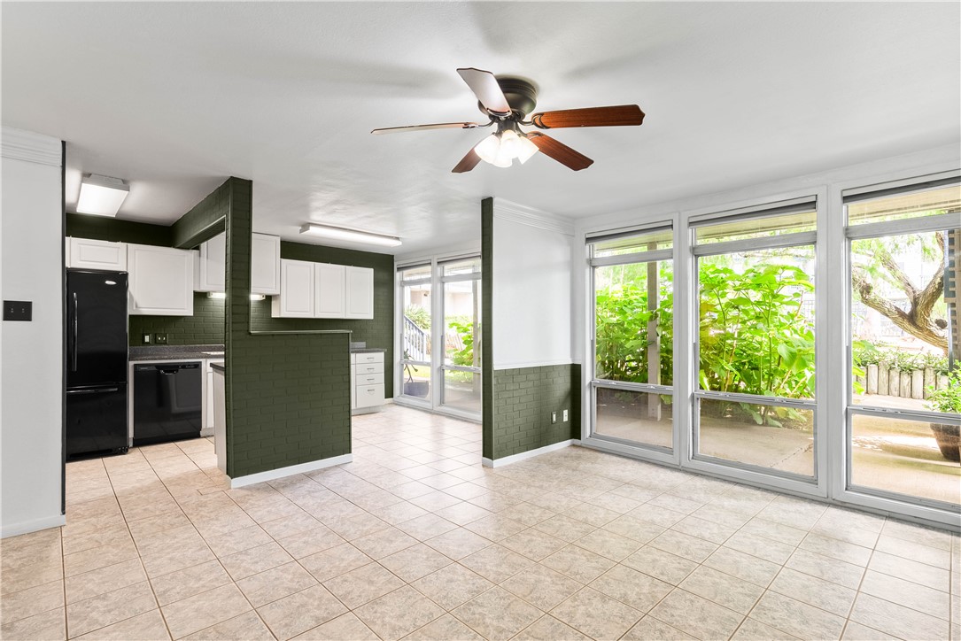 3402 Ocean Dr 16 Property Photo 8