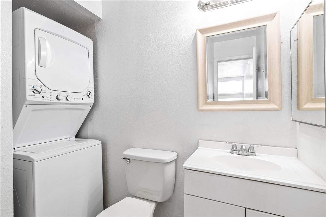 3402 Ocean Dr 16 Property Photo 13