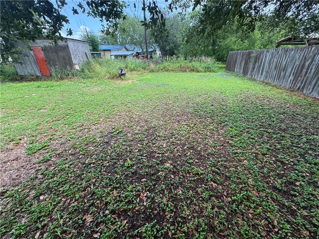 120 S Orange St Property Photo 14