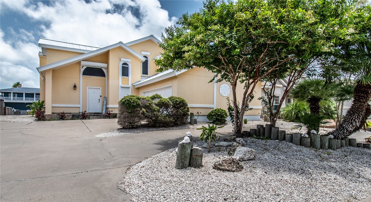 129 Sea Breeze Dr Property Photo 1