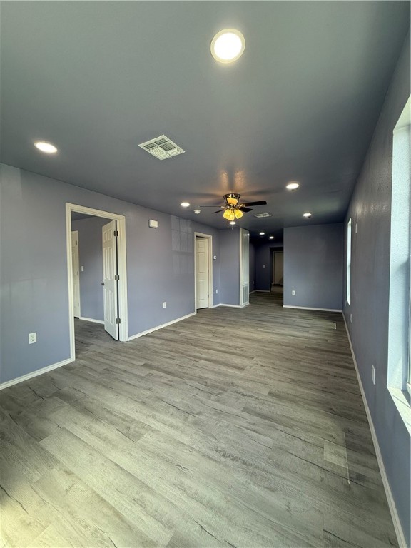 2838 Greenwood Dr Property Photo 3