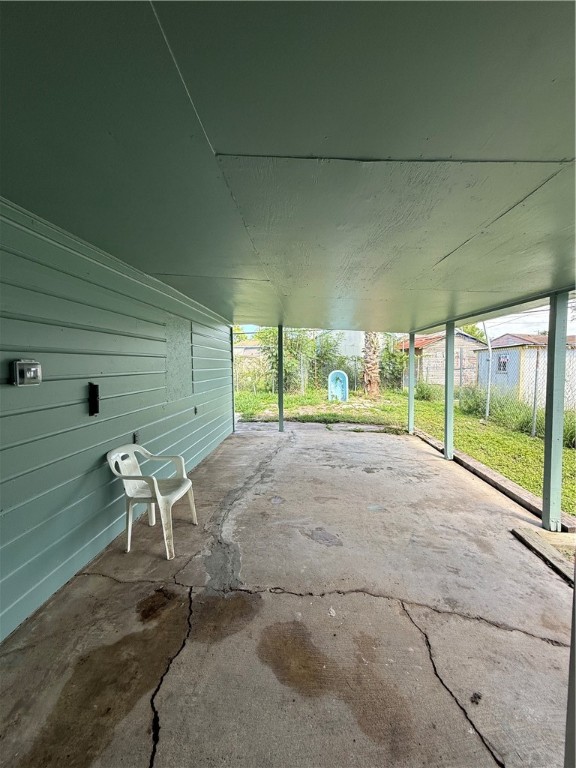 2838 Greenwood Dr Property Photo 17