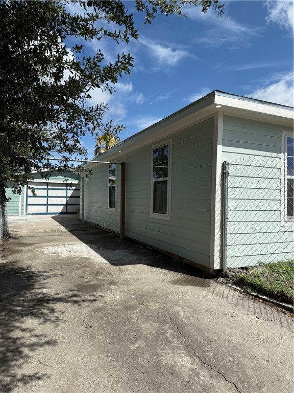 2838 Greenwood Dr Property Photo 19