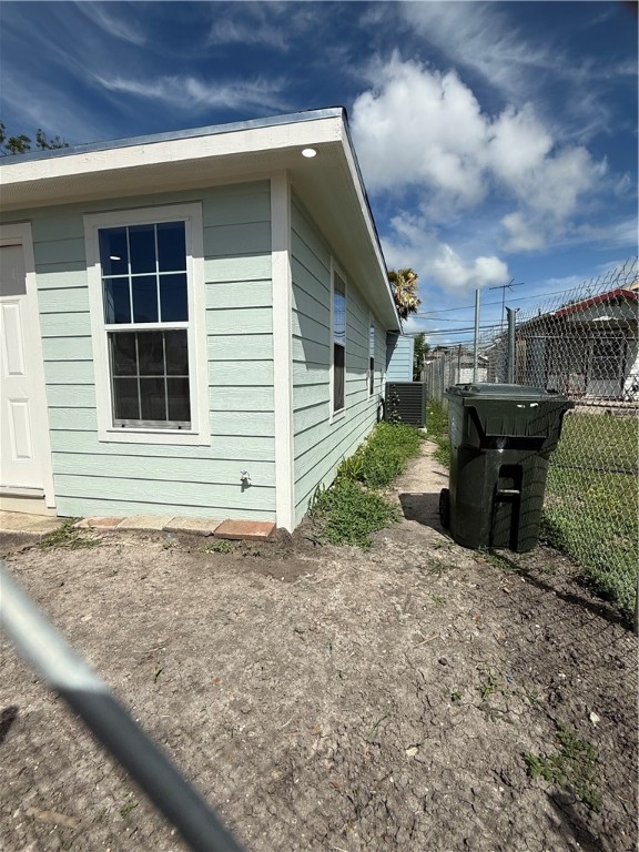 2838 Greenwood Dr Property Photo 25
