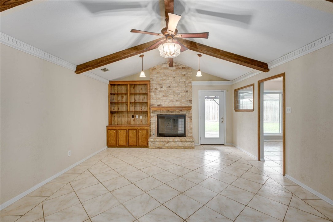 2213 Live Oak Dr Property Photo 10