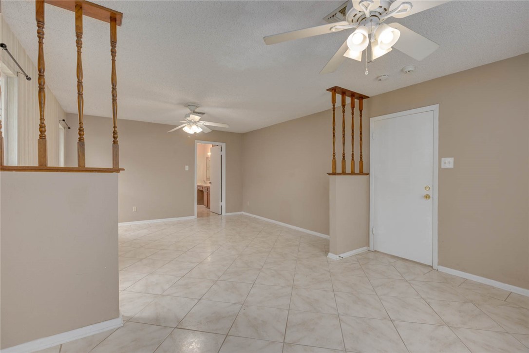 2213 Live Oak Dr Property Photo 17