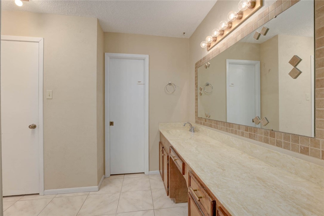 2213 Live Oak Dr Property Photo 20