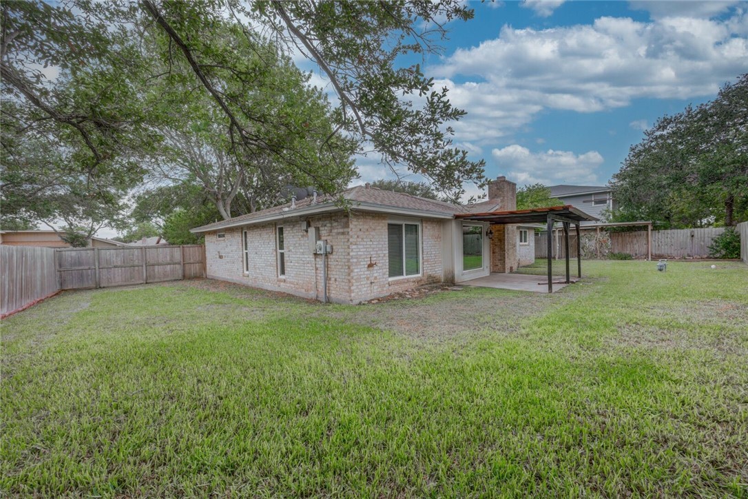 2213 Live Oak Dr Property Photo 27