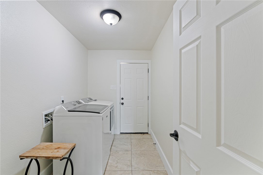 1010 Weber Pkwy Property Photo 27