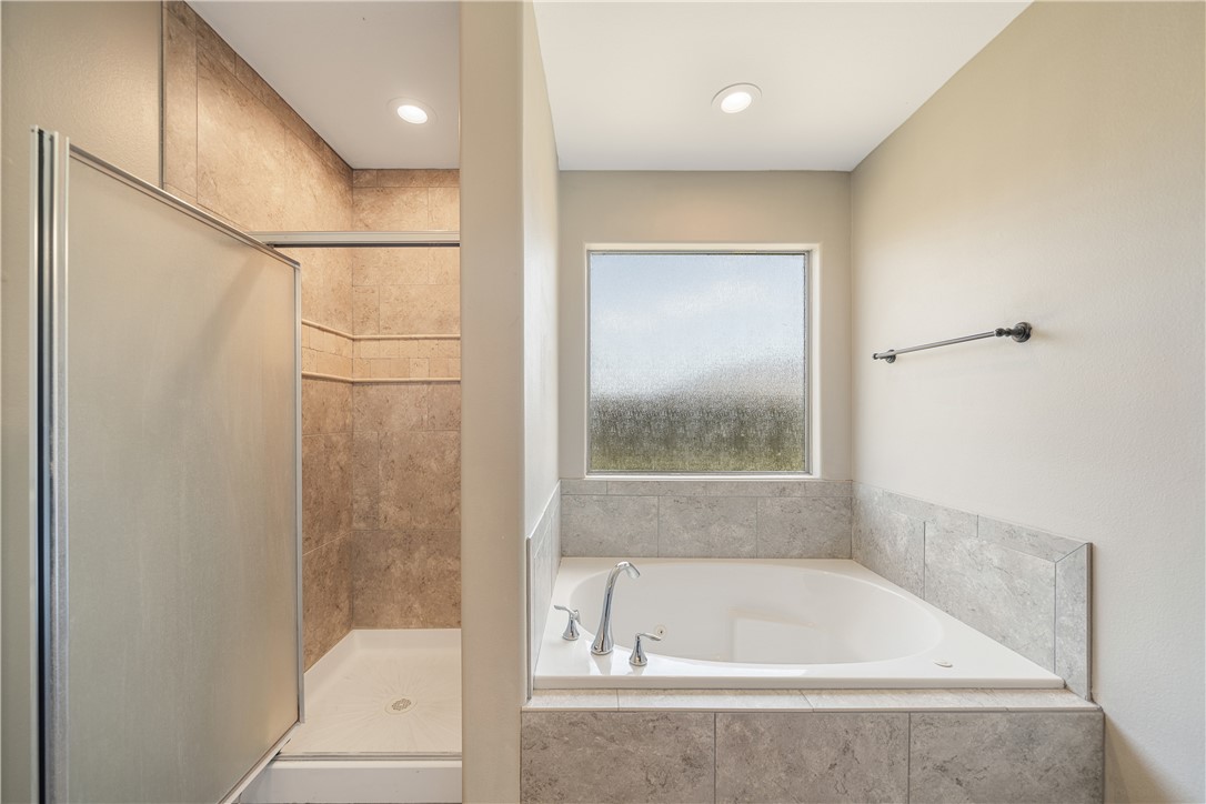 2706 Lake Rhapsody Dr Property Photo 18