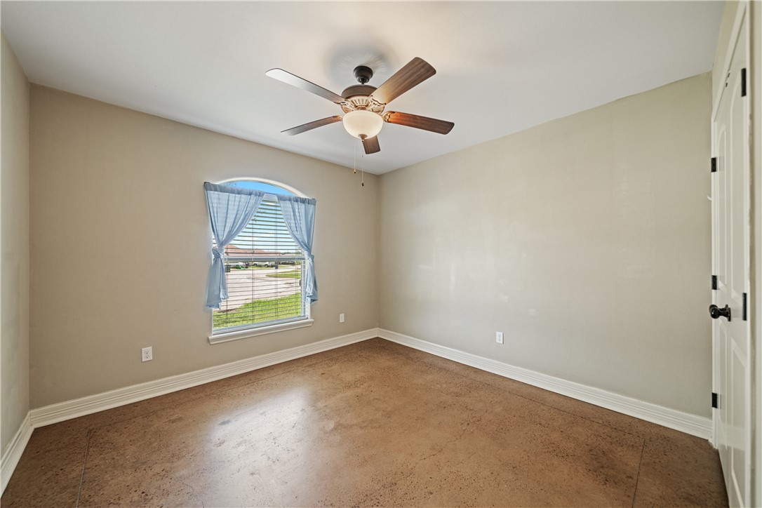 2706 Lake Rhapsody Dr Property Photo 20