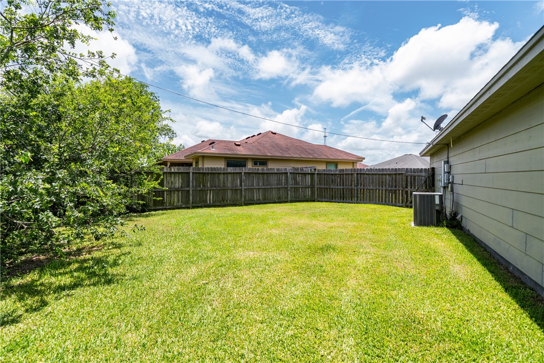 2706 Lake Rhapsody Dr Property Photo 27
