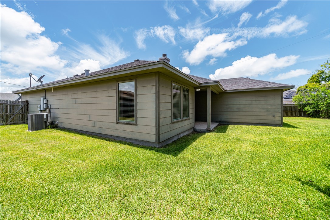 2706 Lake Rhapsody Dr Property Photo 28