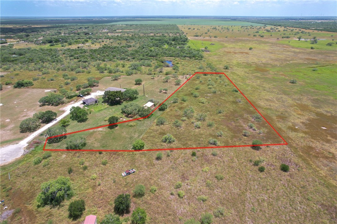 1500 Lois Property Photo 2