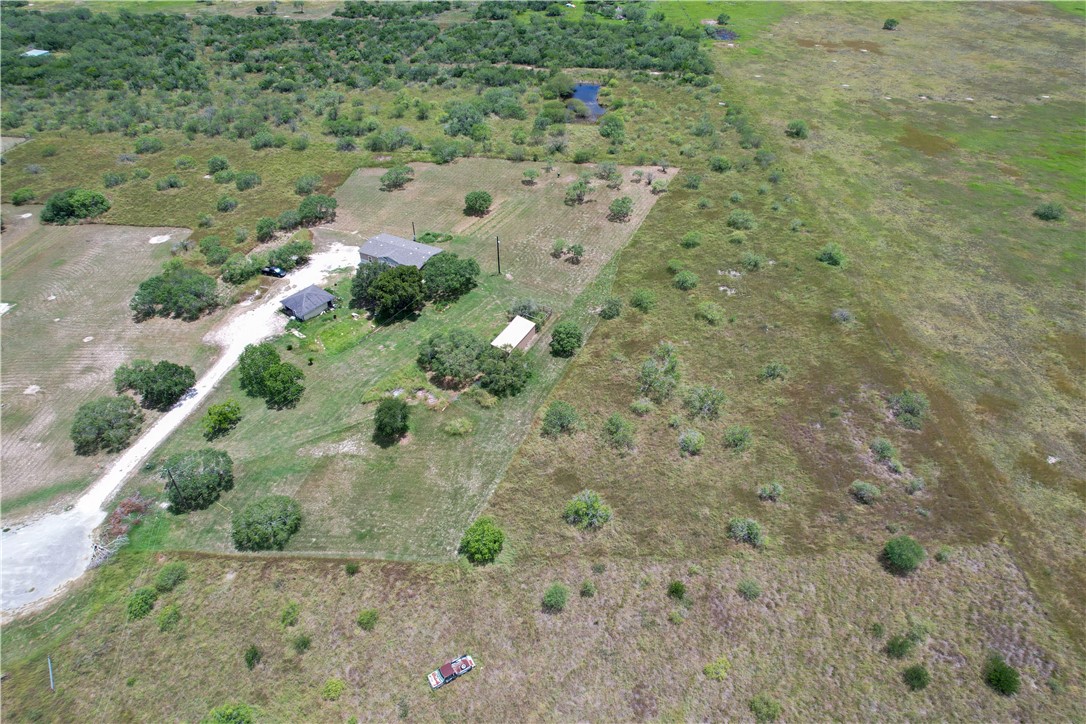 1500 Lois Property Photo 13