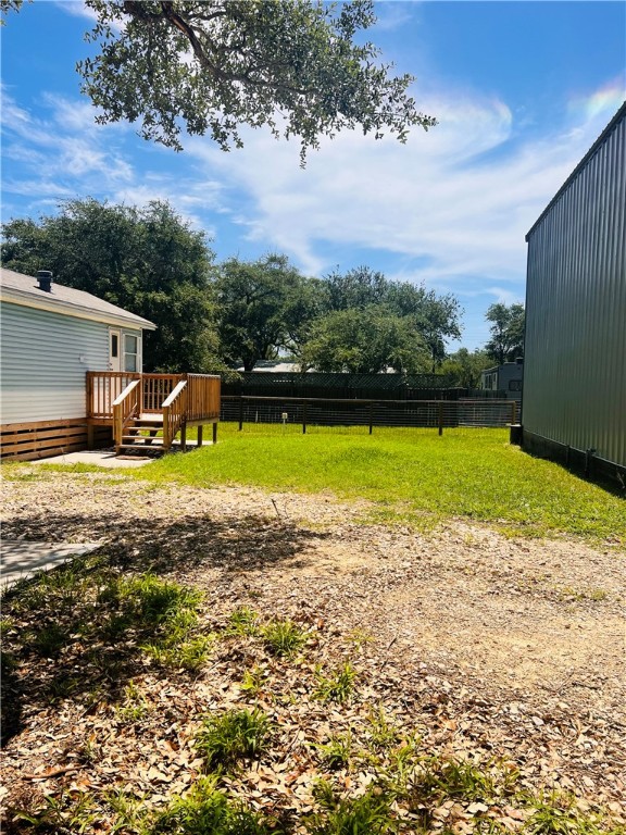 312 Traylor Ave Property Photo 3