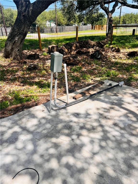 312 Traylor Ave Property Photo 5