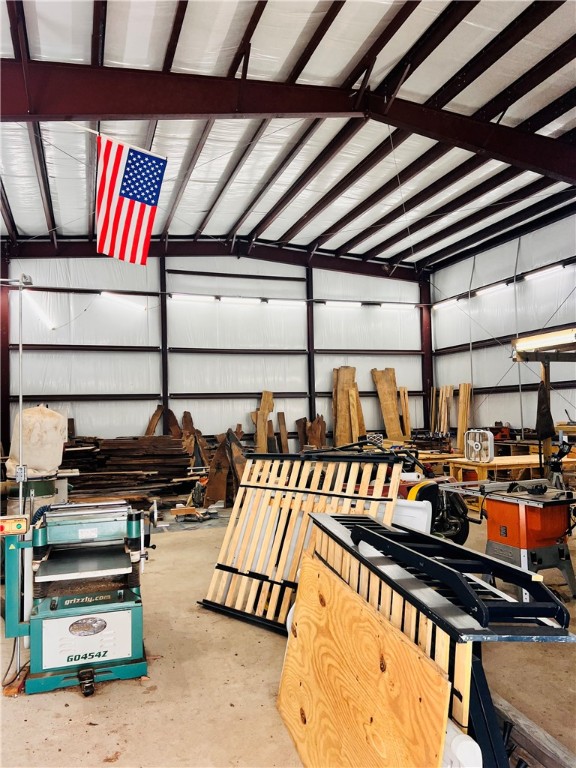 312 Traylor Ave Property Photo 12