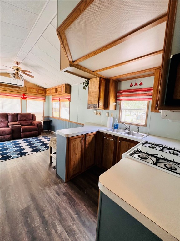 312 Traylor Ave Property Photo 17