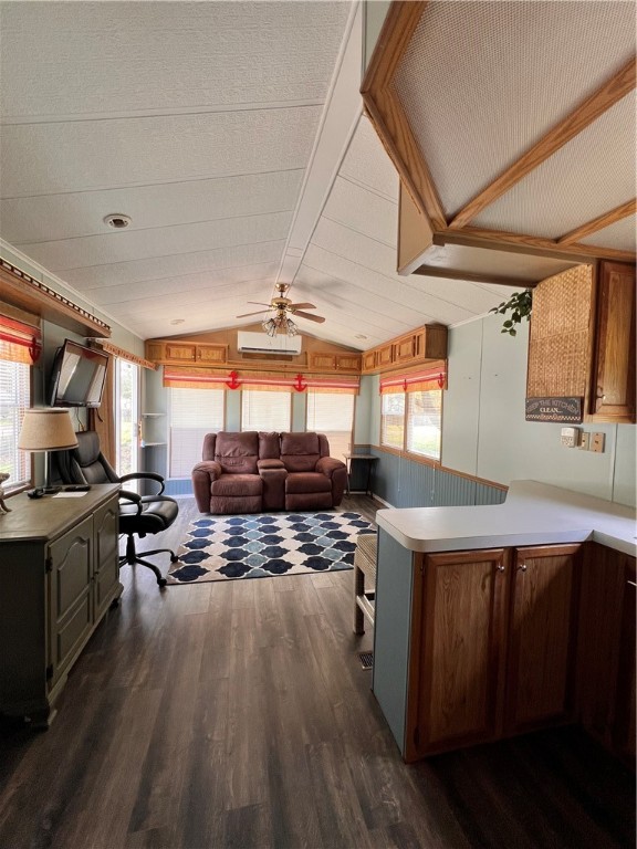 312 Traylor Ave Property Photo 18