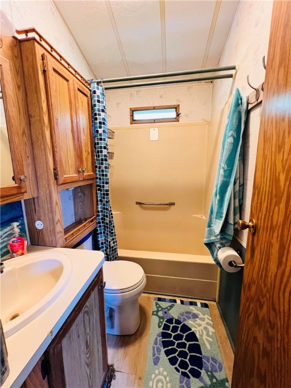 312 Traylor Ave Property Photo 21