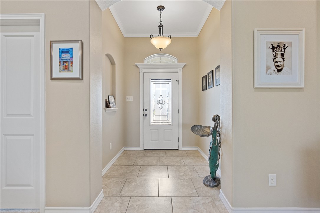 15229 Capstan St Property Photo 4
