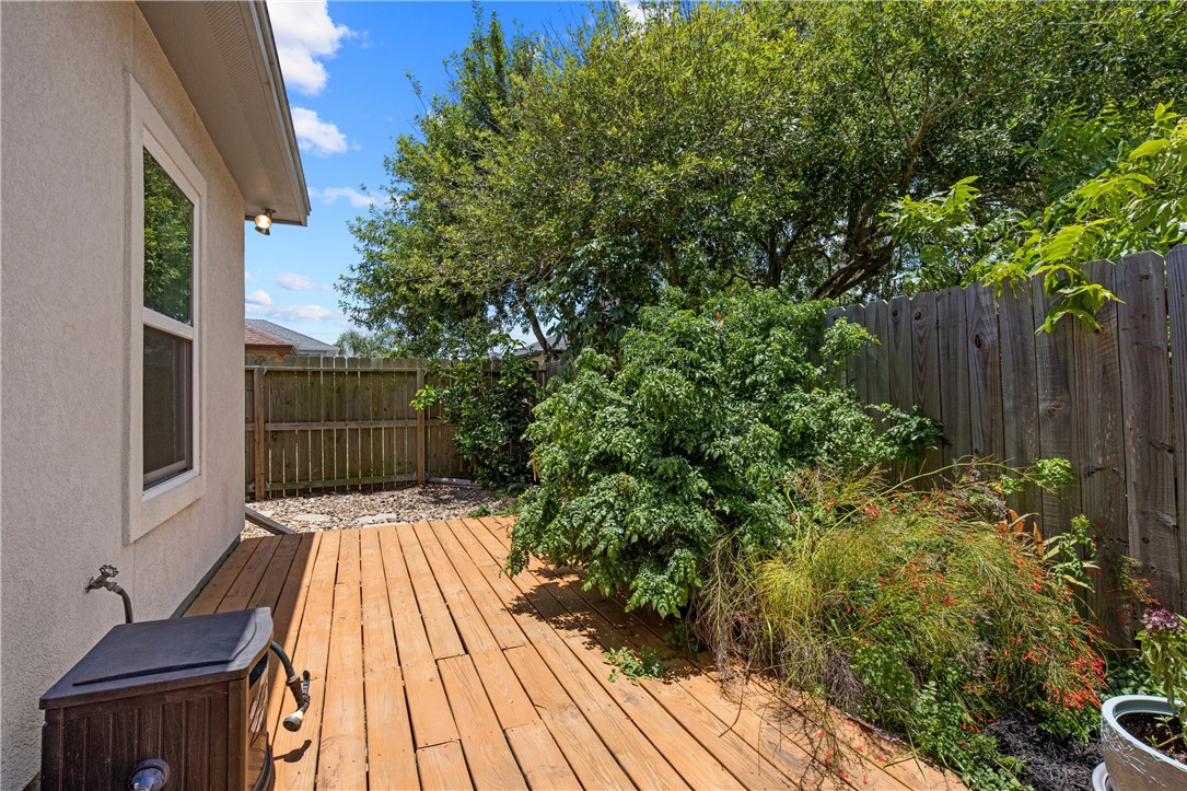 15229 Capstan St Property Photo 36