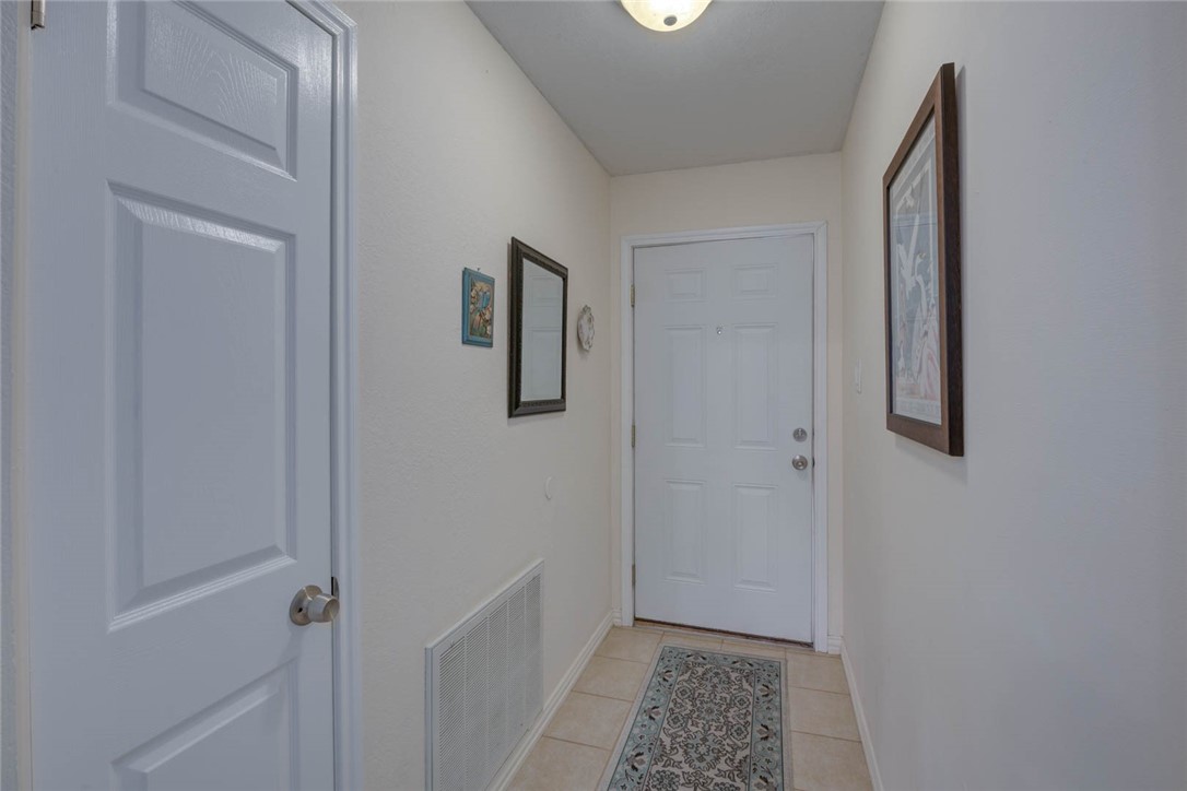 813 Saint Paul Property Photo 22