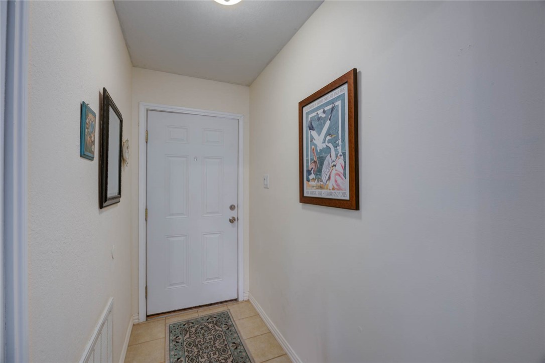 813 Saint Paul Property Photo 23