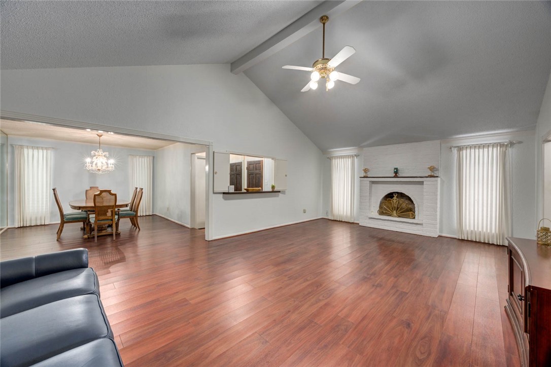 4621 Weiskopf Property Photo 5