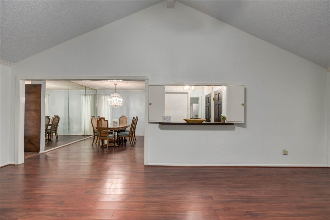 4621 Weiskopf Property Photo 9