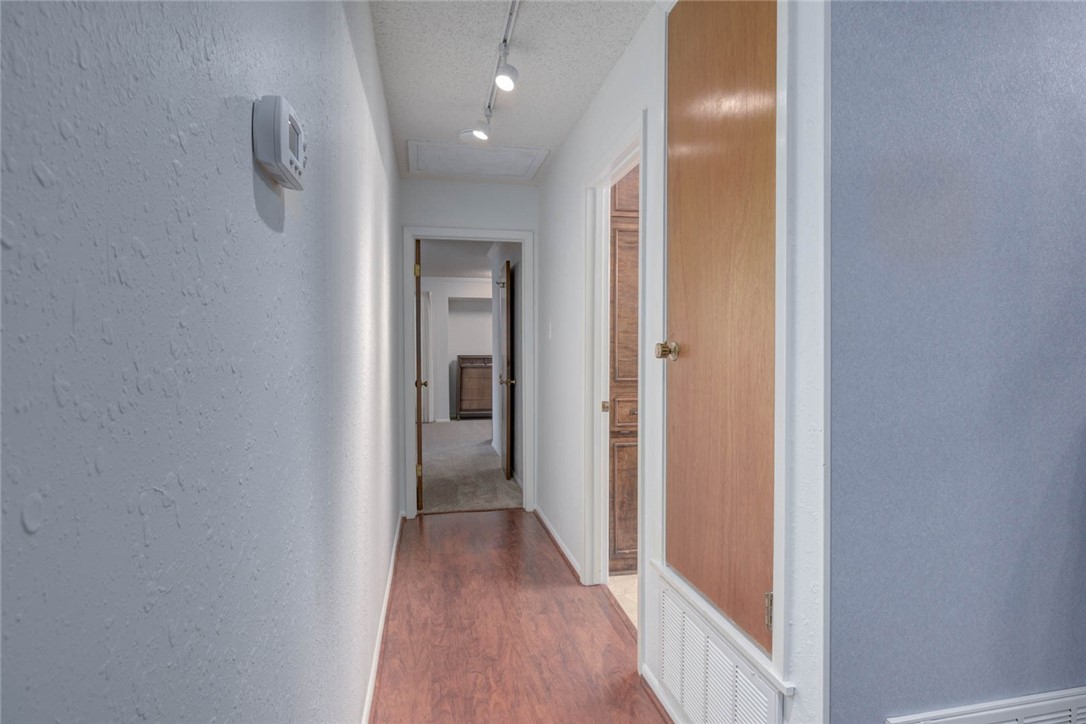 4621 Weiskopf Property Photo 18