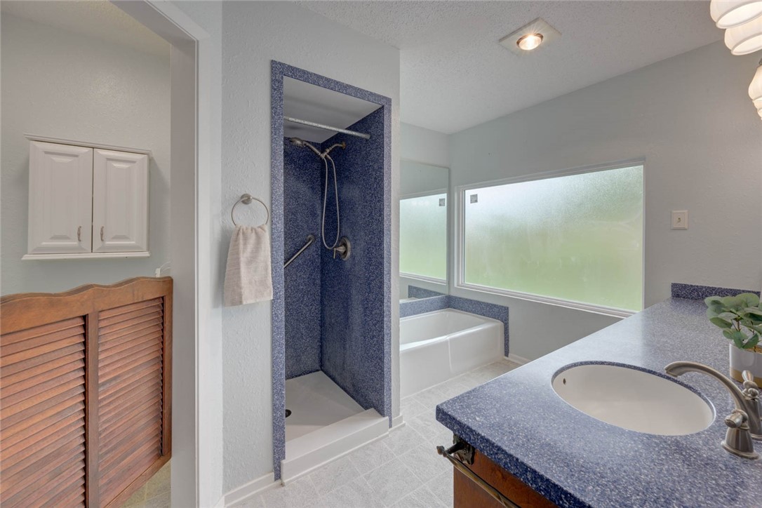 4621 Weiskopf Property Photo 23