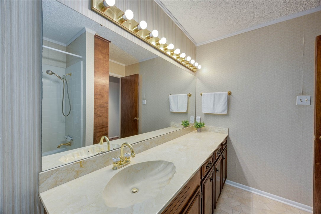 4621 Weiskopf Property Photo 30