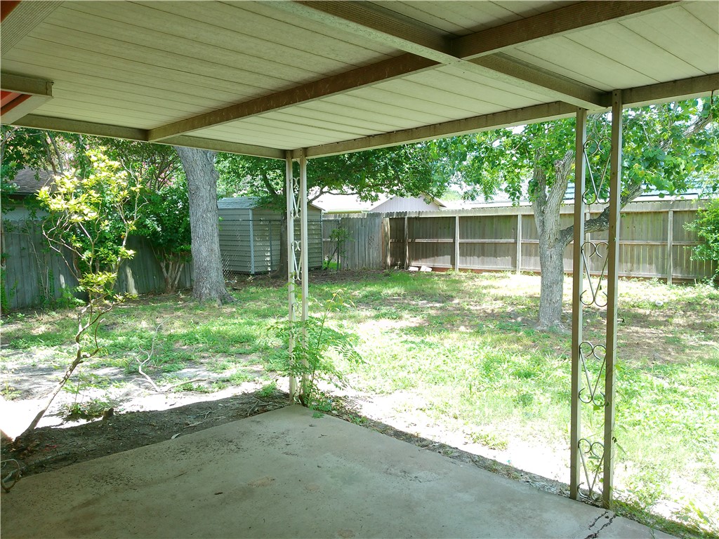 4622 Newbury Property Photo 15
