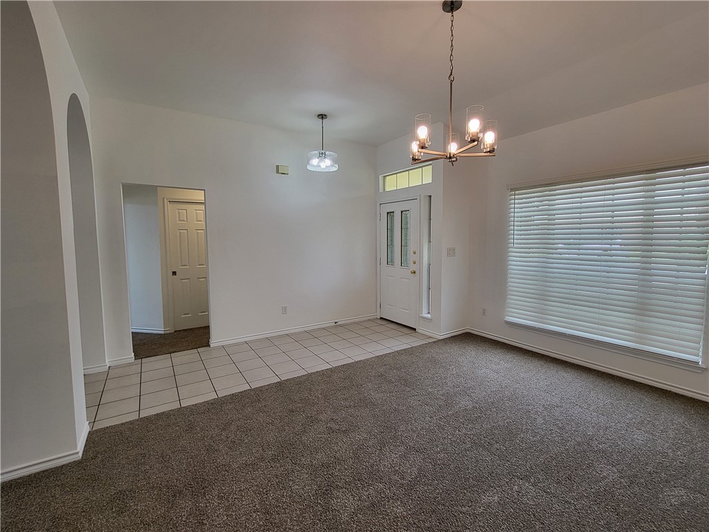 4909 Lake Nocona Dr Property Photo 2