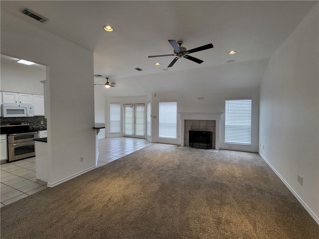 4909 Lake Nocona Dr Property Photo 3