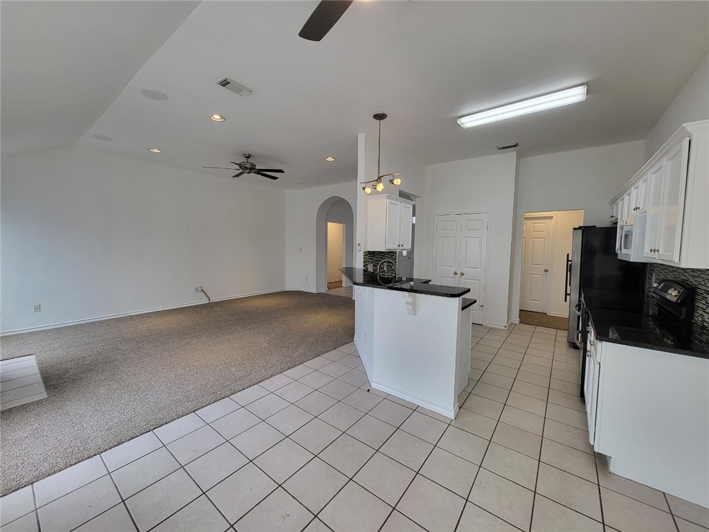 4909 Lake Nocona Dr Property Photo 4