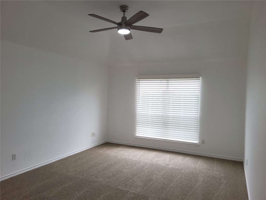 4909 Lake Nocona Dr Property Photo 11