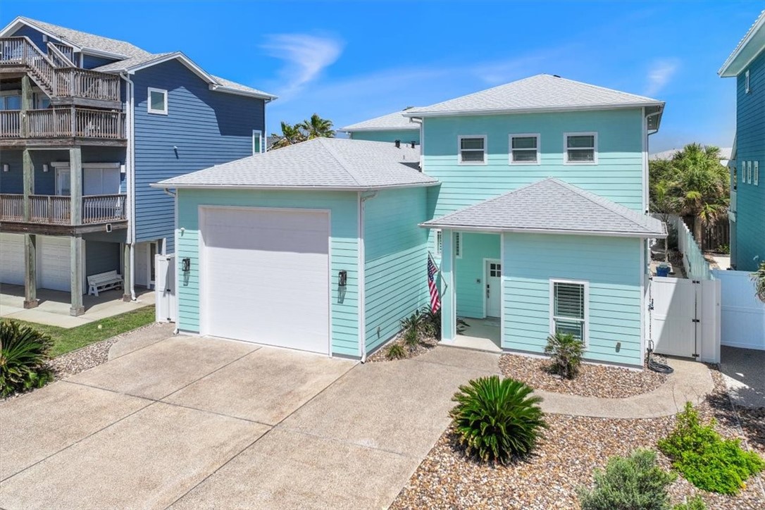 827 Oceanside Property Photo 2