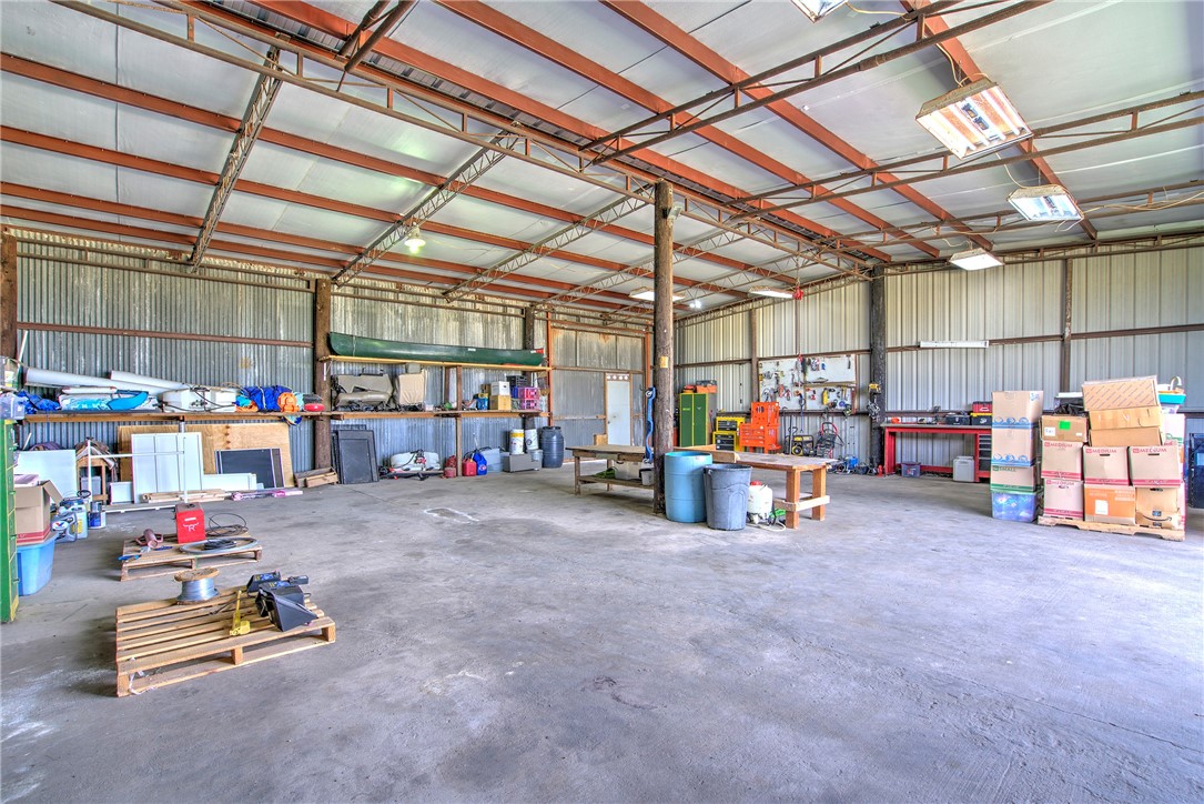 9386 Private Road 2155 Property Photo 11