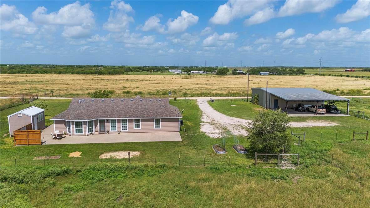 9386 Private Road 2155 Property Photo 14