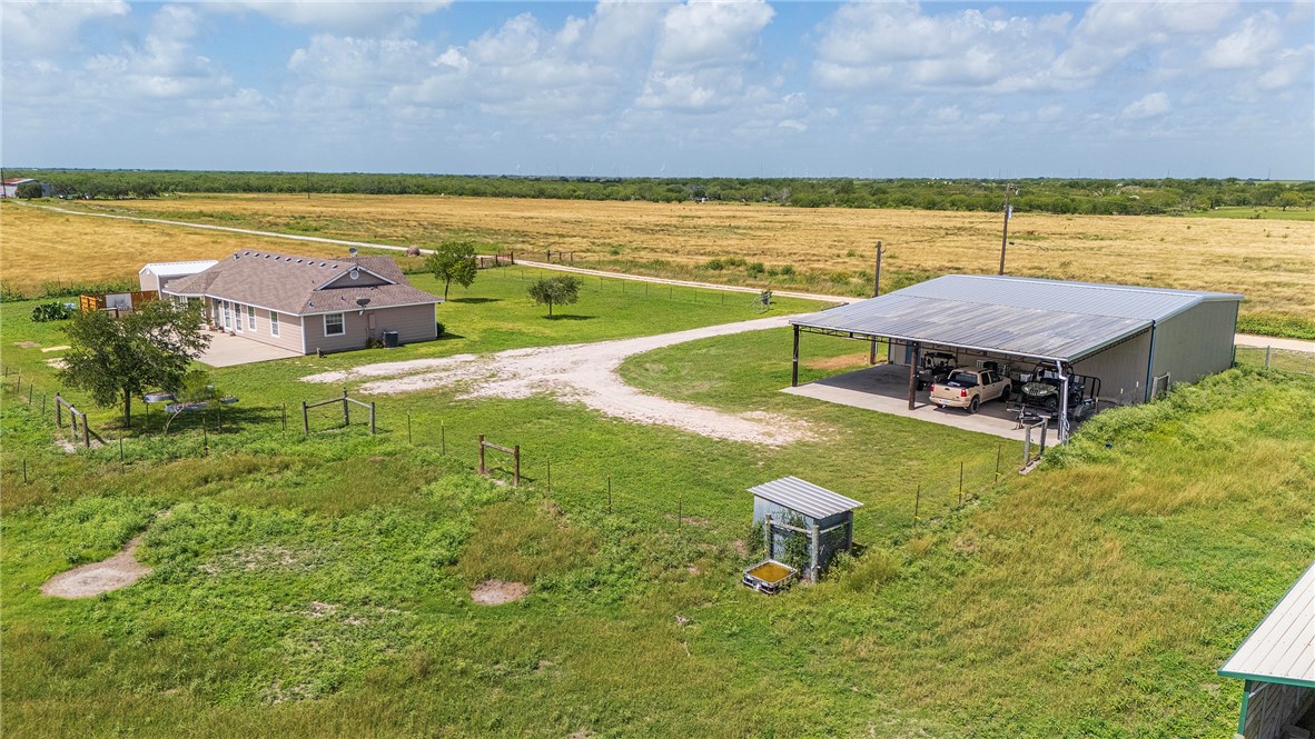 9386 Private Road 2155 Property Photo 16
